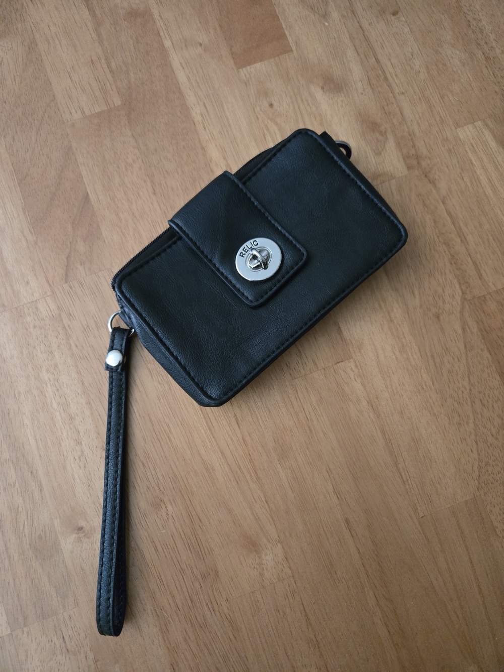 Relic Black Leather Wristlet Wallet